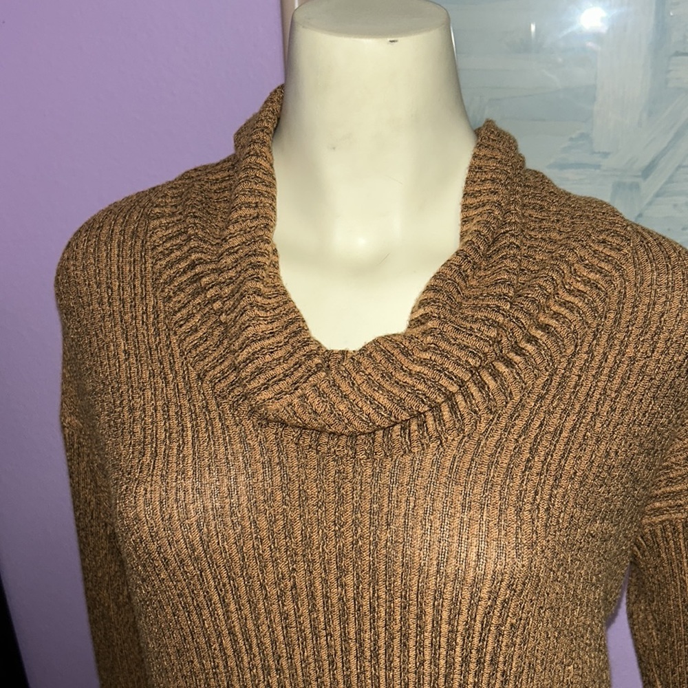 Turtleneck Sweater With Open Back - Medium Size - image 2